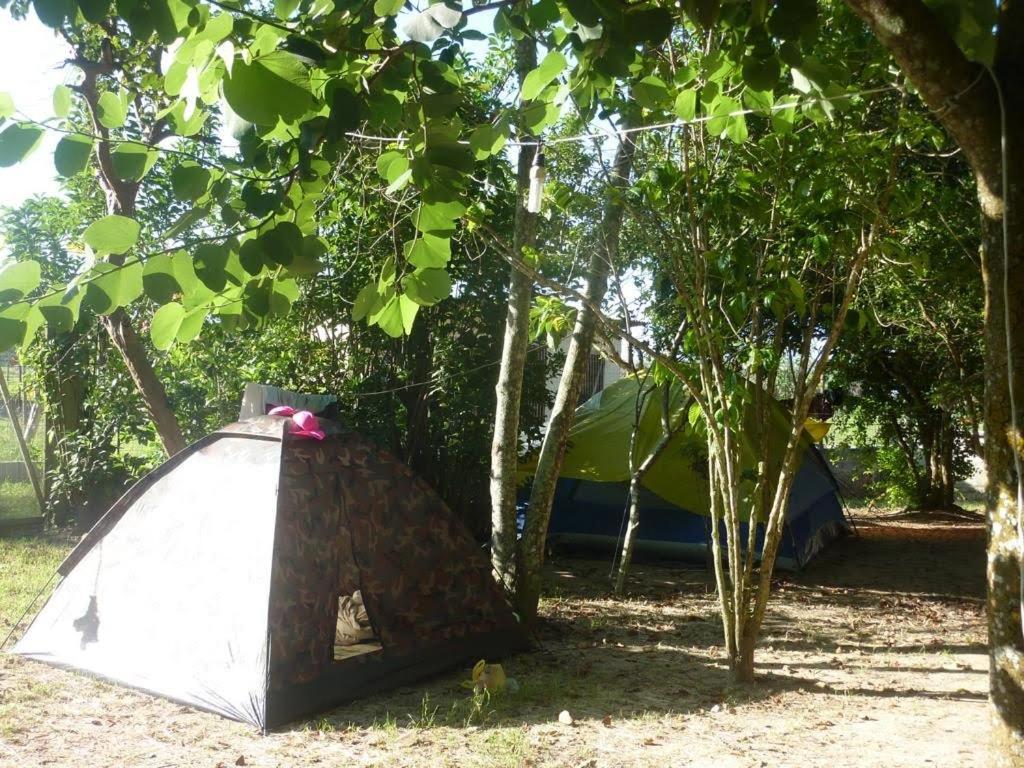 Búzios Hostel E Camping Casa Laranja מראה חיצוני תמונה